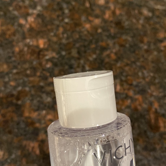 Vichy Mineral Micellar Water Face & Eyes Sensitive Skin - Picture 3 of 6